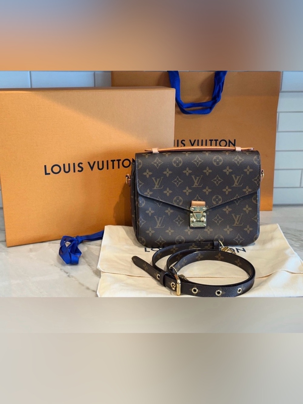Louis Vuitton Pochette Métis